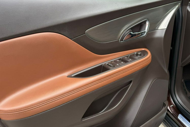 Mokka Opel Mokka 1.4 T 140 KM Automat – Elegancja i komfort w pięknym brązie zdjęcie 27