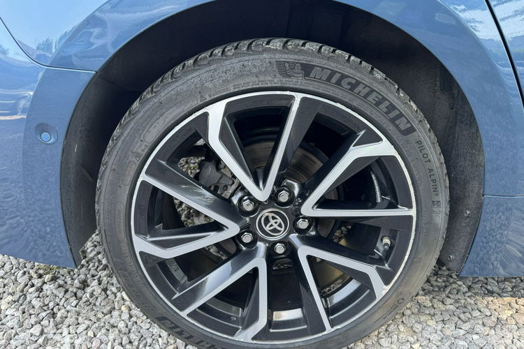 Toyota Corolla 2.0HSD 184KM GR Pełny serwis Bezwypadkowy Bardzo bogata zdjęcie 9