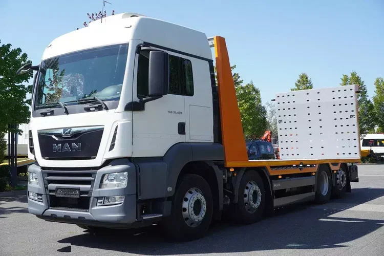 MAN TGS 35.420 8×2 / NOWA laweta / 3 osie skrętne / Ładowność 20 T / kab. sypialna zdjęcie 12