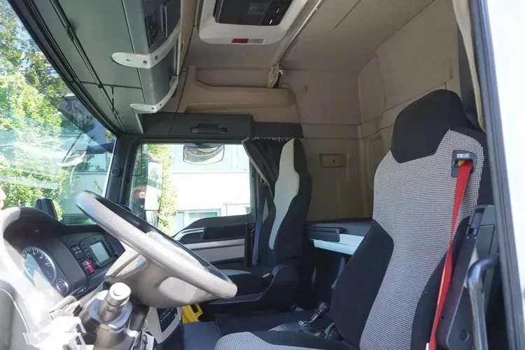 MAN TGS 35.420 8×2 / NOWA laweta / 3 osie skrętne / Ładowność 20 T / kab. sypialna zdjęcie 21