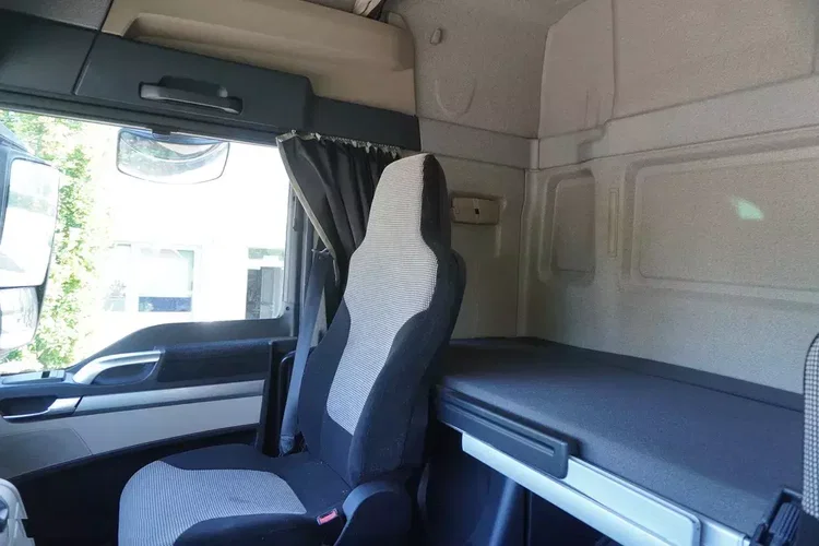 MAN TGS 35.420 8×2 / NOWA laweta / 3 osie skrętne / Ładowność 20 T / kab. sypialna zdjęcie 27