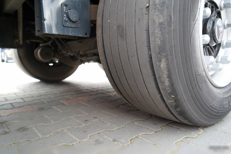 Wielton / FIRANKA / MEGA / LOWDECK / OŚ PODNOSZONA / DACH PODNOSZONY / 2016 ROK zdjęcie 22