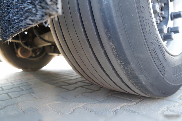 Schmitz / FIRANKA / MEGA / MULDA DO STALI - 9 M / BDE - ROZCZEPIANE ROZSUWANE SŁUPKI / LOWDECK / OŚ PODNOSZONA / 2022 ROK / zdjęcie 24