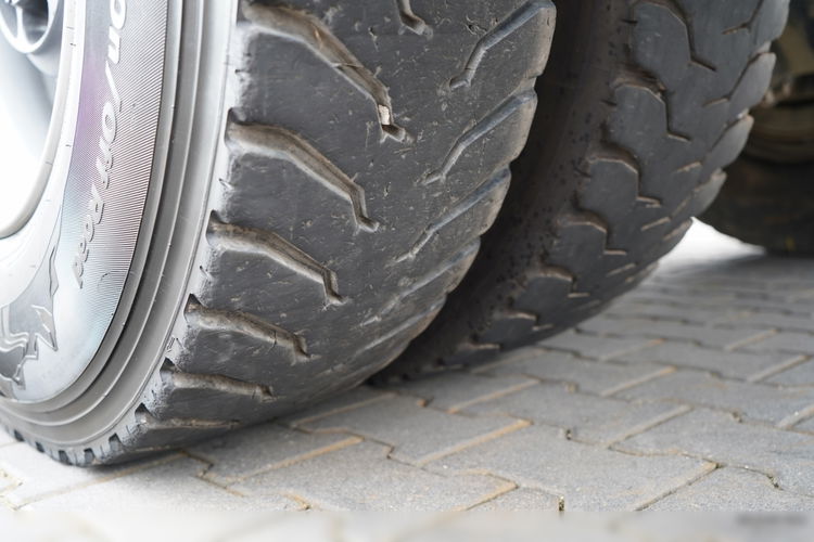 Volvo FM 360 / 6x4 / WYWROTKA DWUSTRONNA / HYDROBURTA / MANUAL / SPROWADZONY zdjęcie 29