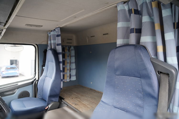 Volvo FM 360 / 6x4 / WYWROTKA DWUSTRONNA / HYDROBURTA / MANUAL / SPROWADZONY zdjęcie 35