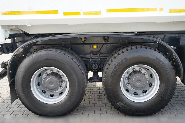 Iveco TRAKKER 360 / 6x4 / WYWROTKA DWUSTRONNA  / HYDROBURTA / AUTOMAT / SPROWADZONY zdjęcie 34