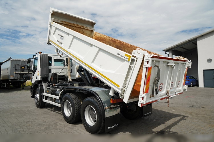 Iveco TRAKKER 360 / 6x4 / WYWROTKA DWUSTRONNA  / HYDROBURTA / AUTOMAT / SPROWADZONY zdjęcie 6