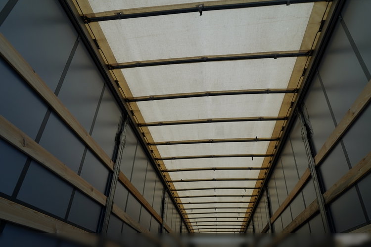 Schmitz -CARGOBULL / FIRANKA / STANDARD / DWIE OSIE PODNOSZONE /  WINDA ZAŁADOWCZA DHOLLANDIA - 2000KG  / 2016 zdjęcie 19