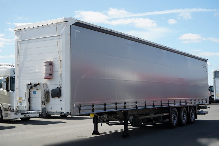 Schmitz -CARGOBULL / FIRANKA / STANDARD / DWIE OSIE PODNOSZONE /  WINDA ZAŁADOWCZA DHOLLANDIA - 2000KG  / 2016 zdjęcie 3