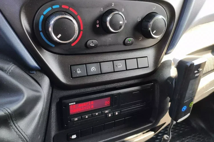 Iveco Daily 70C18 Mroźnia Ściana Grodziowa Podwójny Parownik zdjęcie 39