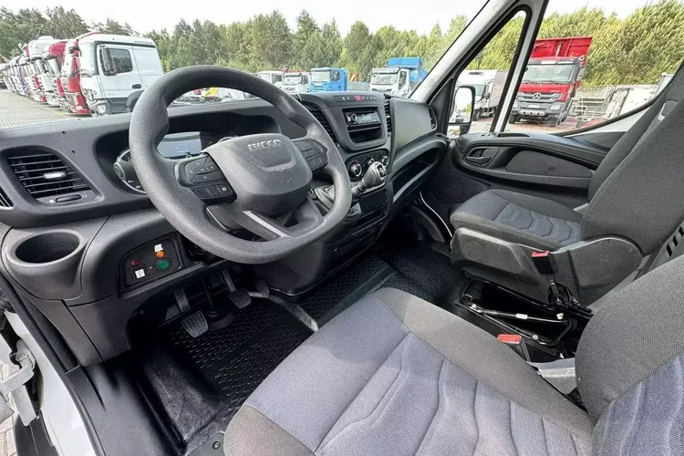 Iveco Daily 35S14 zdjęcie 25