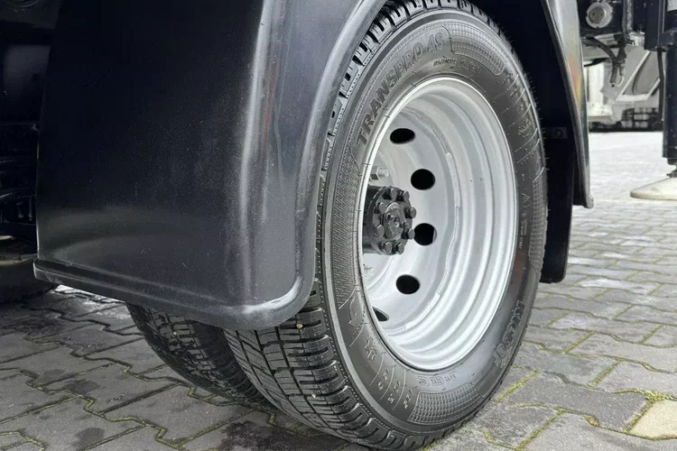 Nissan Cabstar zdjęcie 12