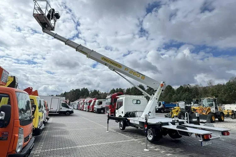 Nissan Cabstar zdjęcie 15