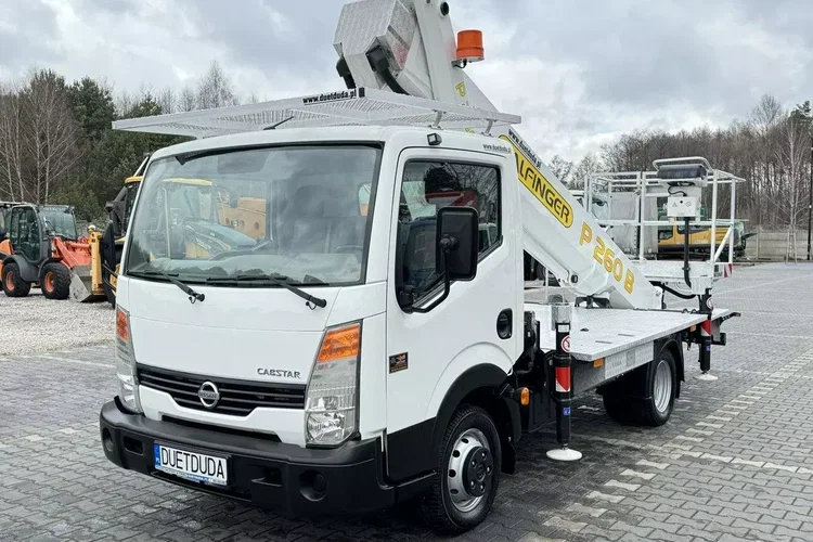 Nissan Cabstar zdjęcie 2