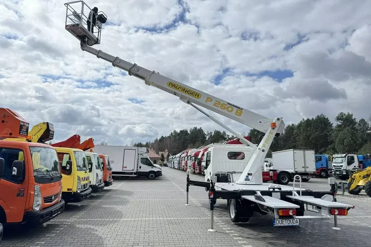 Nissan Cabstar zdjęcie 21