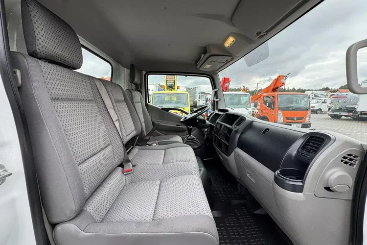Nissan Cabstar zdjęcie 31