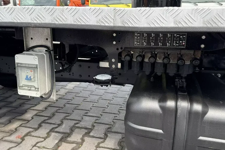 Nissan Cabstar zdjęcie 15