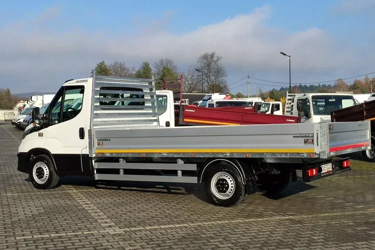 Iveco Daily 35S16 V zdjęcie 11