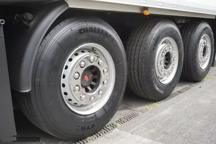 Kogel S24 / 2023 / Carrier Vector 1550 / Doppelstock / zdjęcie 25