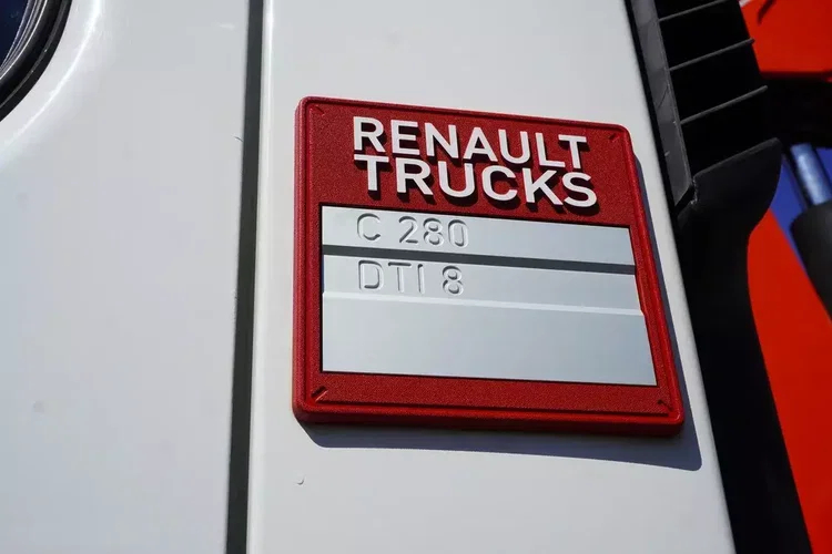 Renault C280 DTI 8 / HDS Fassi 5.6 t / Zasięg 8 m / Platforma 15 EPAL zdjęcie 17
