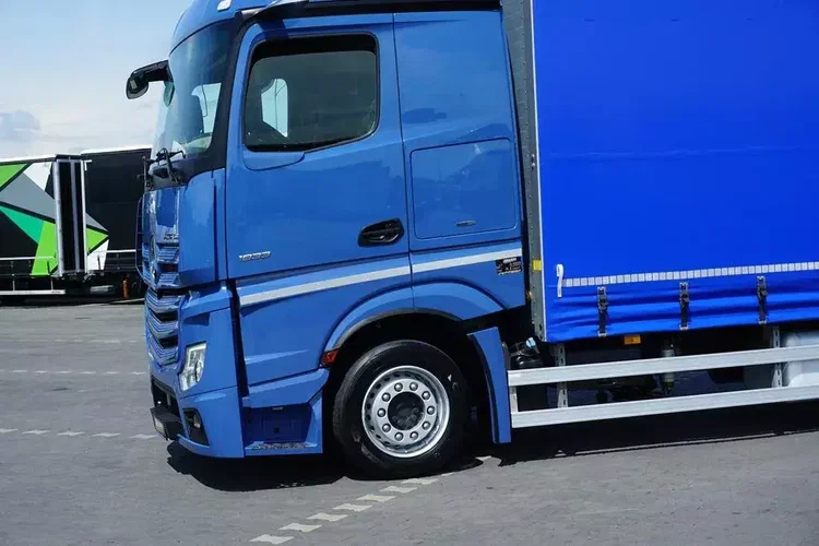 Mercedes ACTROS / 1833 / ACC / MP 5 / EURO 6 / ZESTAW PRZEJAZDOWY 120 M3 zdjęcie 17