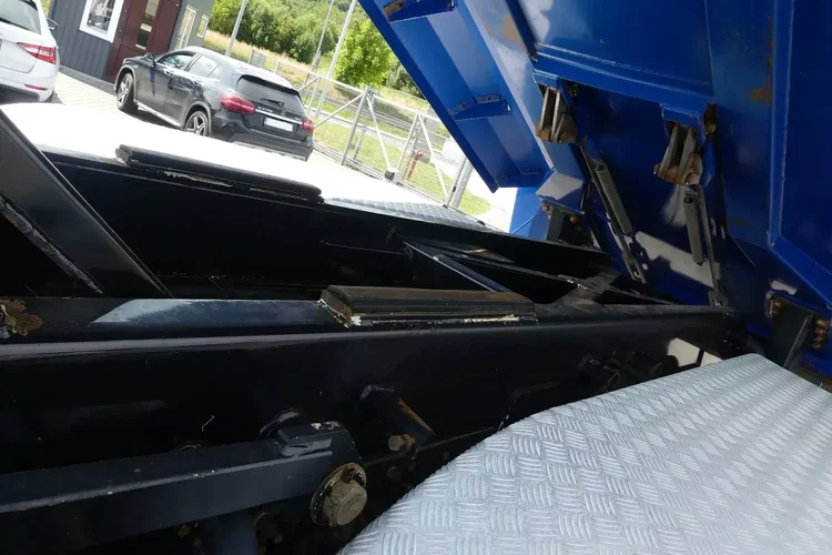 TGS 41.440 / 8x8 / WYWROTKA MEILLER / MANUAL / zdjęcie 55