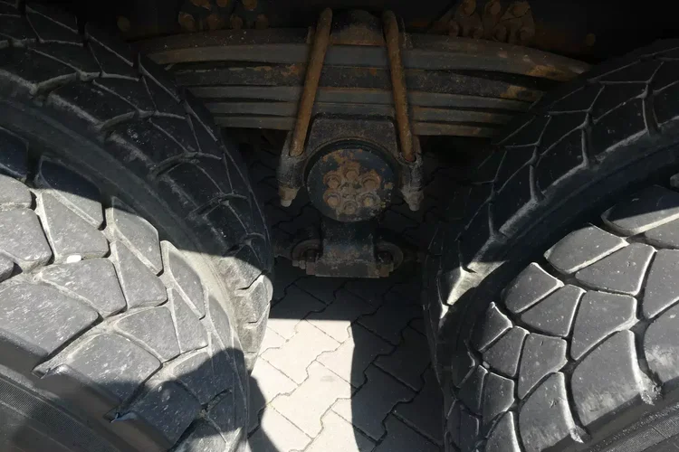 TGS 41.440 / 8x8 / WYWROTKA MEILLER / MANUAL / zdjęcie 57