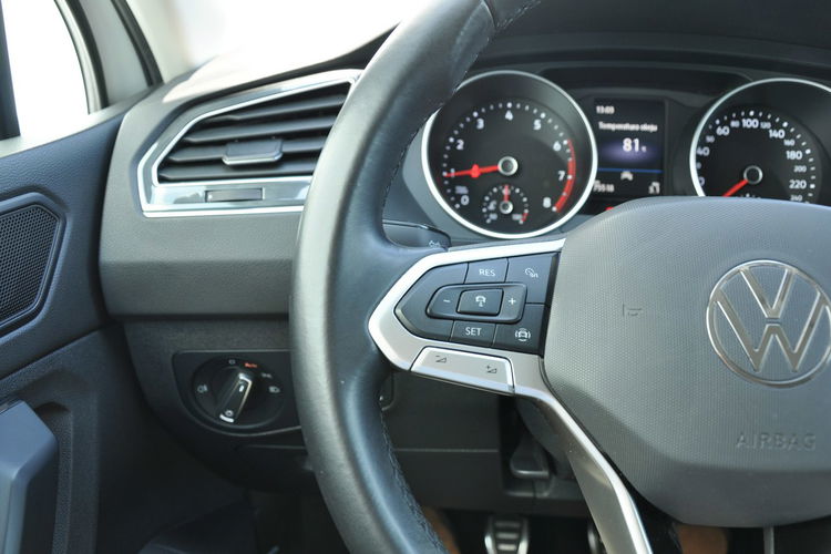 Volkswagen Tiguan 1.5TSI 130KM 6-G AppConnect Czujniki SalonPL Serwis Gwar. Dealer zdjęcie 12