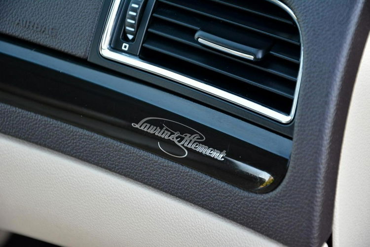 Skoda Superb Lift L&K 4x4 Skóry Bi-Xenon Ledy Duża Navi Kamera El.Fotele Webasto zdjęcie 19