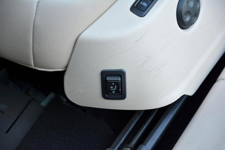 Skoda Superb Lift L&K 4x4 Skóry Bi-Xenon Ledy Duża Navi Kamera El.Fotele Webasto zdjęcie 21