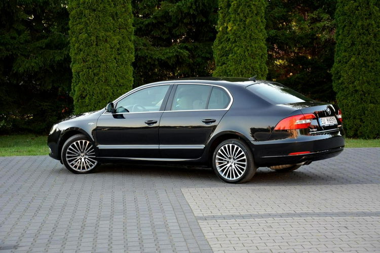 Skoda Superb Lift L&K 4x4 Skóry Bi-Xenon Ledy Duża Navi Kamera El.Fotele Webasto zdjęcie 5