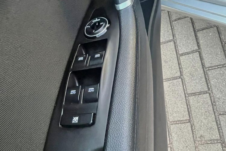 i40 Hyundai i40 Kombi 1.7 CRDi 136 KM | Navi | Kamera | Alu | 189 tys. km zdjęcie 13