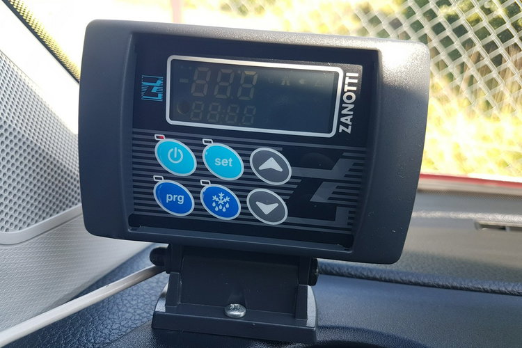 MAN TGE VW CRAFTER 8EP CHŁODNIA AGREGAT 4.20x2.10x2.20 IZOTERMA GRZANIE zdjęcie 17