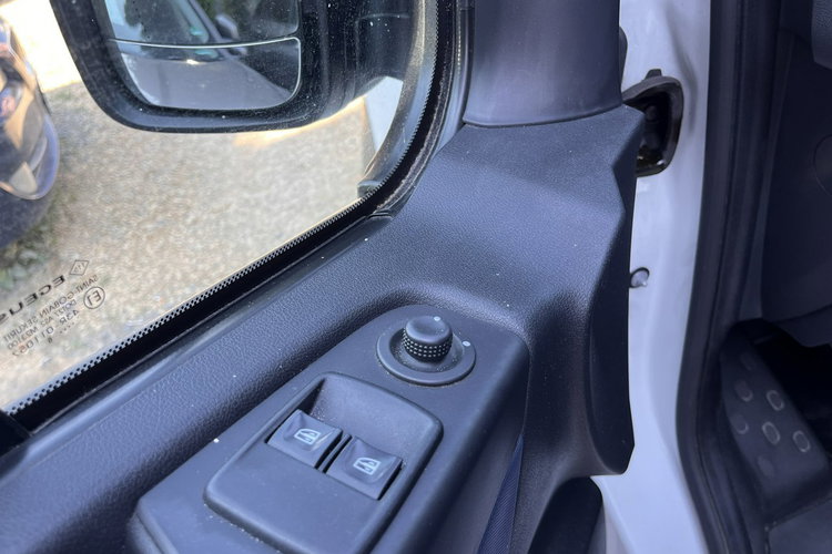 Opel Vivaro 1.6 1wł LONG PRZEDŁUŻANY Traffic Klima 6biegów Stan BDB BEzwypadk zdjęcie 10