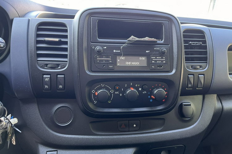 Opel Vivaro 1.6 1wł LONG PRZEDŁUŻANY Traffic Klima 6biegów Stan BDB BEzwypadk zdjęcie 15