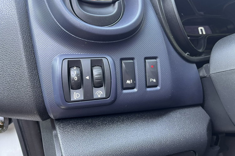 Opel Vivaro 1.6 1wł LONG PRZEDŁUŻANY Traffic Klima 6biegów Stan BDB BEzwypadk zdjęcie 17