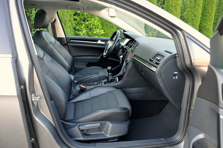 Volkswagen Golf 2.0TDI(150KM) Xenon Navi Panorama Masaże Skóry Chrom I Wł Alu17"ASO VW zdjęcie 17