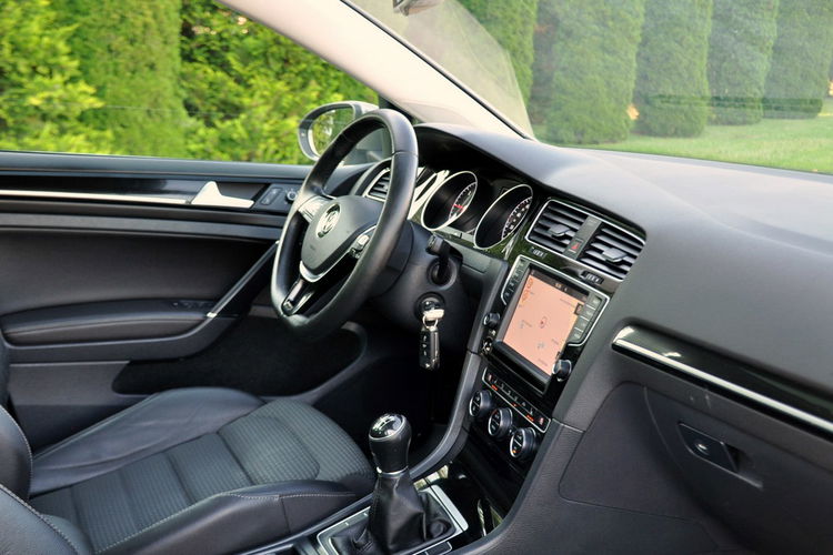 Volkswagen Golf 2.0TDI(150KM) Xenon Navi Panorama Masaże Skóry Chrom I Wł Alu17"ASO VW zdjęcie 18