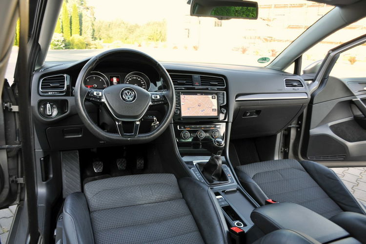 Volkswagen Golf 2.0TDI(150KM) Xenon Navi Panorama Masaże Skóry Chrom I Wł Alu17"ASO VW zdjęcie 29