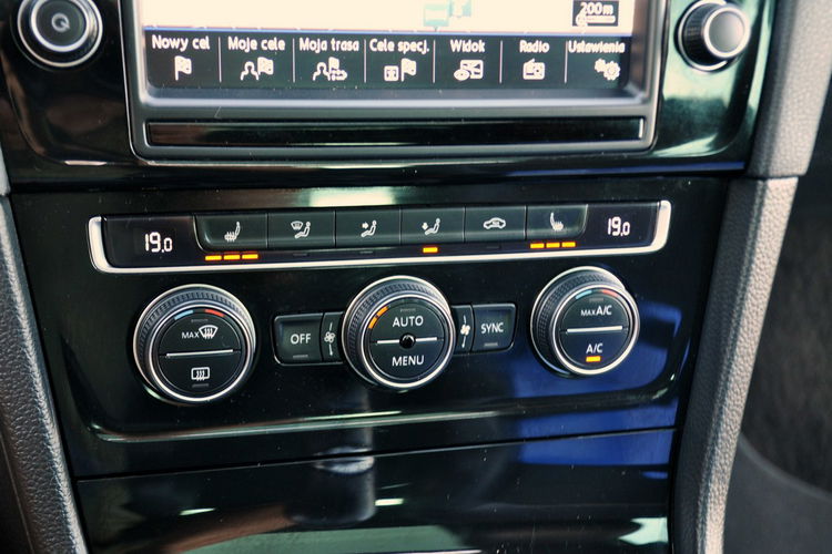Volkswagen Golf 2.0TDI(150KM) Xenon Navi Panorama Masaże Skóry Chrom I Wł Alu17"ASO VW zdjęcie 34