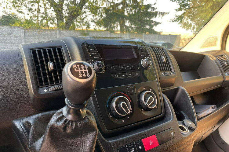 Peugeot Boxer 2017 2.0 130 KM 6 osobowy Brygadówka Salon PL 1 właściciel Serwis zdjęcie 10
