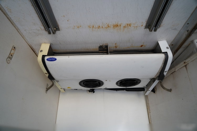 Scania R 410 / 6X2 / CHŁODNIA / SOLÓWKA / Agregat CARRIER SUPRA 1150 UMT / OŚ PODNOSZONA / MULTITEMPERATURA / WINDA DHOLLANDIA /  zdjęcie 23