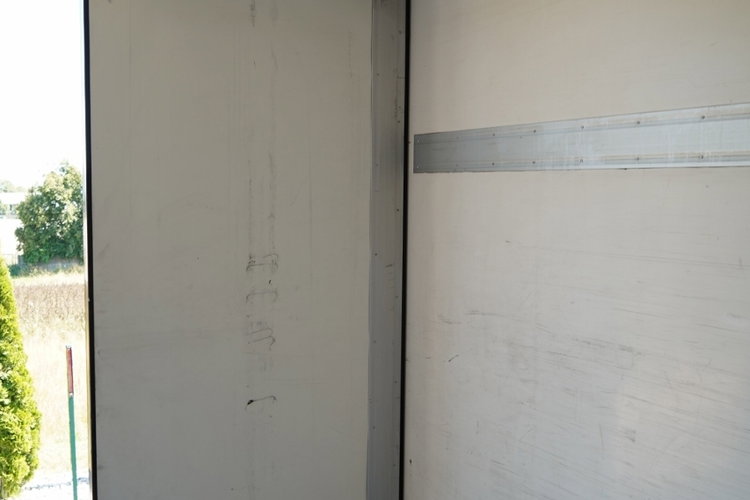 Scania R 410 / 6X2 / CHŁODNIA / SOLÓWKA / Agregat CARRIER SUPRA 1150 UMT / OŚ PODNOSZONA / MULTITEMPERATURA / WINDA DHOLLANDIA /  zdjęcie 25