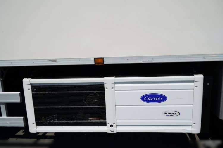 Scania R 410 / 6X2 / CHŁODNIA / SOLÓWKA / Agregat CARRIER SUPRA 1150 UMT / OŚ PODNOSZONA / MULTITEMPERATURA / WINDA DHOLLANDIA /  zdjęcie 26