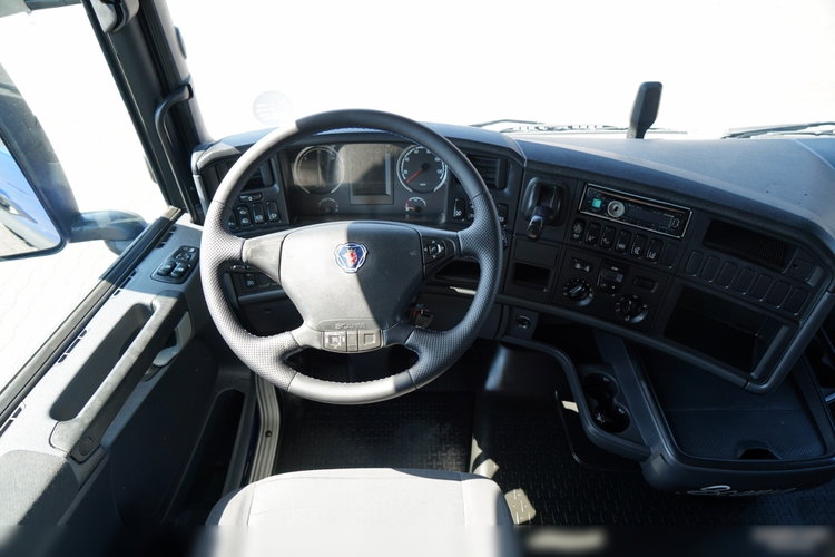 Scania R 410 / 6X2 / CHŁODNIA / SOLÓWKA / Agregat CARRIER SUPRA 1150 UMT / OŚ PODNOSZONA / MULTITEMPERATURA / WINDA DHOLLANDIA /  zdjęcie 32