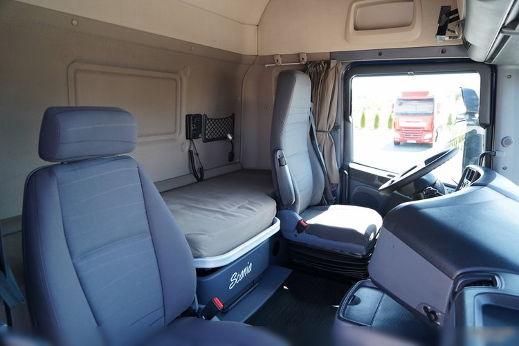 Scania R 410 / 6X2 / CHŁODNIA / SOLÓWKA / Agregat CARRIER SUPRA 1150 UMT / OŚ PODNOSZONA / MULTITEMPERATURA / WINDA DHOLLANDIA /  zdjęcie 37