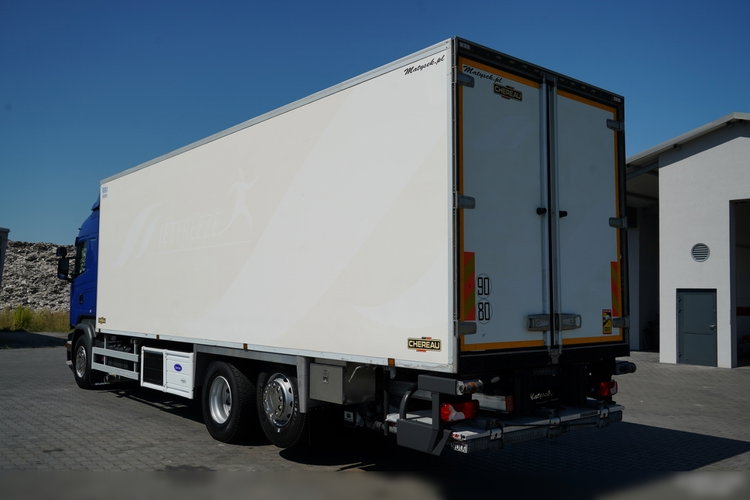 Scania R 410 / 6X2 / CHŁODNIA / SOLÓWKA / Agregat CARRIER SUPRA 1150 UMT / OŚ PODNOSZONA / MULTITEMPERATURA / WINDA DHOLLANDIA /  zdjęcie 6