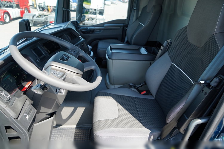 MAN TGS 33.480 / 6X6 / WYWROTKA 3 STRONNA / BORDMATIC / KH KIPPER / AUTOMAT / FABRYCZNIE NOWY /  BOGATA OPCJA / 2025 zdjęcie 48