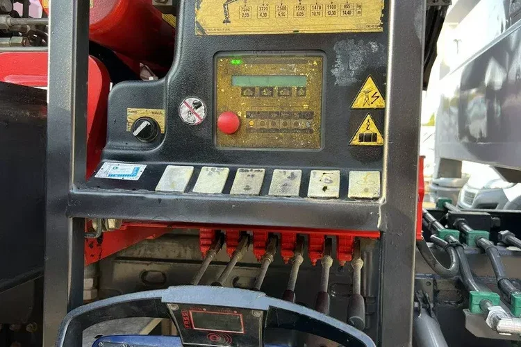 Renault Kerax 26.390 6x4 Mocny HDS FASSI F170 Sterowanie Radiowe zdjęcie 6