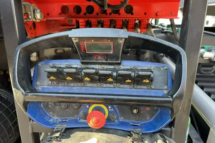 Renault Kerax 26.390 6x4 Mocny HDS FASSI F170 Sterowanie Radiowe zdjęcie 7